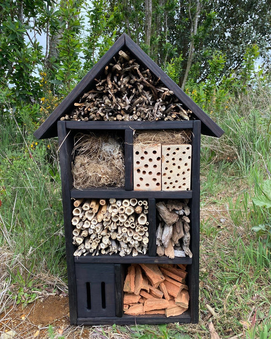 Hotel de insectos, modelo Bombus